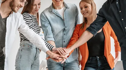 “裁判观点：VAR误判取消迪洛伦佐点球，德国快发角球操作合规无误”