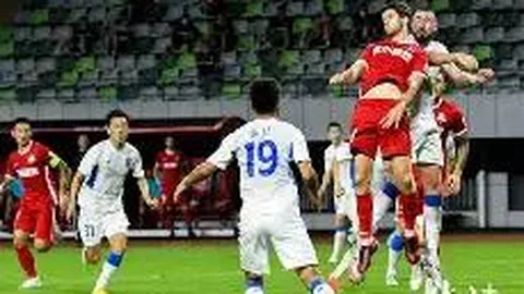 痛斥红军后卫阿诺德表现，曼联旧将建议其降级英乙历练